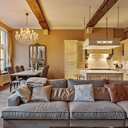 Spacious Near Grote Markt Apartament *