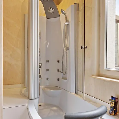 Apartment Spacious Near Grote Markt Antwerp
