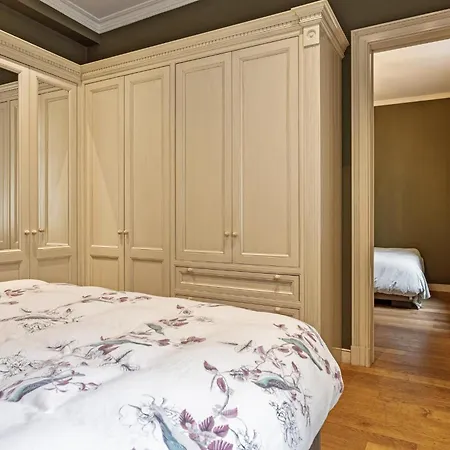 Apartment Spacious Near Grote Markt *
